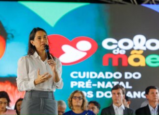 Lançado programa Colo de Mãe para fortalecer cuidado com gestantes e crianças em Pernambuco