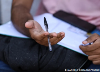 Prazo para pedir isenção da taxa de inscrição no Enem começa no dia 13