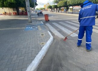 Petrolina tem 60 vagas para agente de limpeza pública e não exige experiência