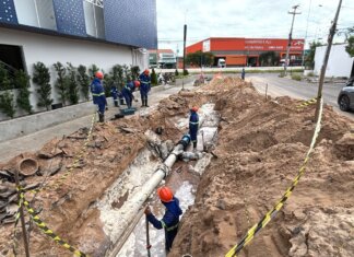 Vazamento deixa 15 bairros de Petrolina sem água nesta sexta-feira