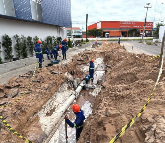 Vazamento deixa 15 bairros de Petrolina sem água nesta sexta-feira