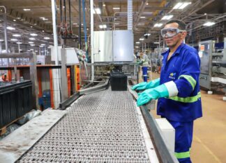 PE mantém ritmo de crescimento e alcança marca histórica de empregos formais gerados no Estado